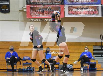 Thumbnail 3 in Riverside Academy @ Metairie Park Country Day (LHSAA Playoffs) photogallery.