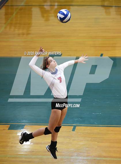 Thumbnail 1 in Riverside Academy @ Metairie Park Country Day (LHSAA Playoffs) photogallery.