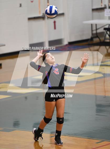 Thumbnail 1 in Riverside Academy @ Metairie Park Country Day (LHSAA Playoffs) photogallery.