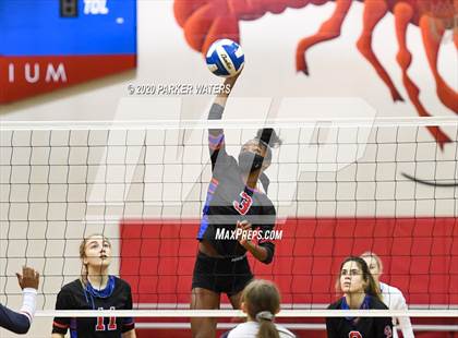 Thumbnail 1 in Riverside Academy @ Metairie Park Country Day (LHSAA Playoffs) photogallery.