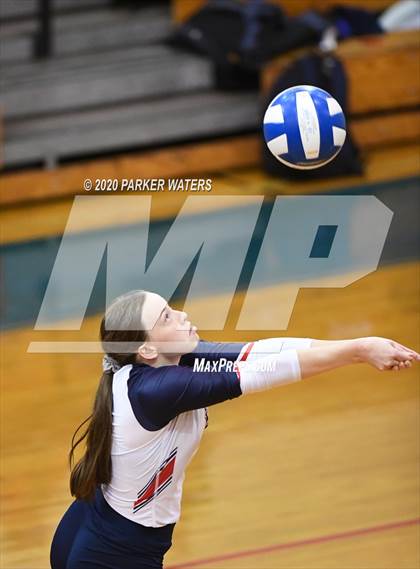 Thumbnail 2 in Riverside Academy @ Metairie Park Country Day (LHSAA Playoffs) photogallery.