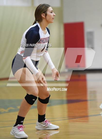 Thumbnail 2 in Riverside Academy @ Metairie Park Country Day (LHSAA Playoffs) photogallery.