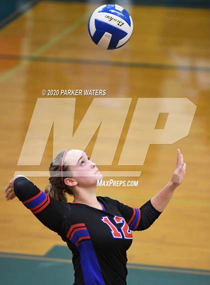 Thumbnail 1 in Riverside Academy @ Metairie Park Country Day (LHSAA Playoffs) photogallery.