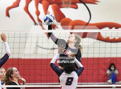 Thumbnail 2 in Riverside Academy @ Metairie Park Country Day (LHSAA Playoffs) photogallery.
