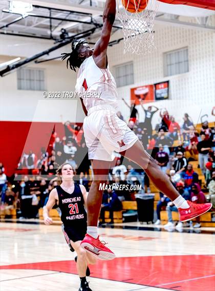 Thumbnail 2 in Monroe vs. Morehead photogallery.