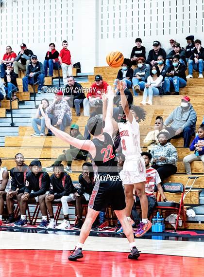 Thumbnail 3 in Monroe vs. Morehead photogallery.