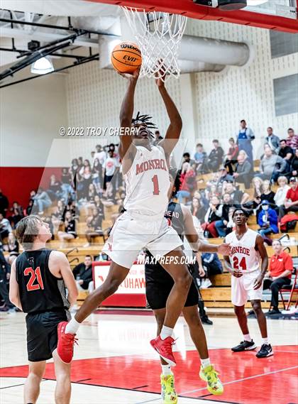 Thumbnail 2 in Monroe vs. Morehead photogallery.