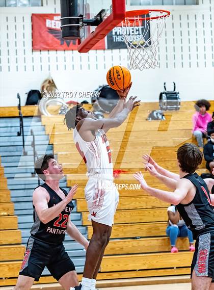Thumbnail 2 in Monroe vs. Morehead photogallery.