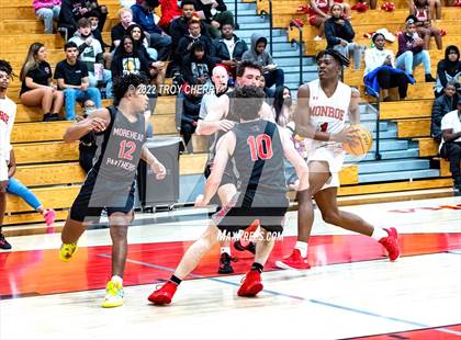 Thumbnail 3 in Monroe vs. Morehead photogallery.