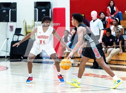 Thumbnail 1 in Monroe vs. Morehead photogallery.