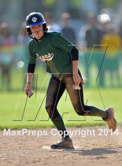 Thumbnail 3 in Brewster @ Eastchester (Section 1 Class A Semifinal) photogallery.