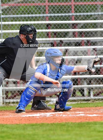 Thumbnail 1 in Beckville vs. Joaquin (Waskom Invitational) photogallery.