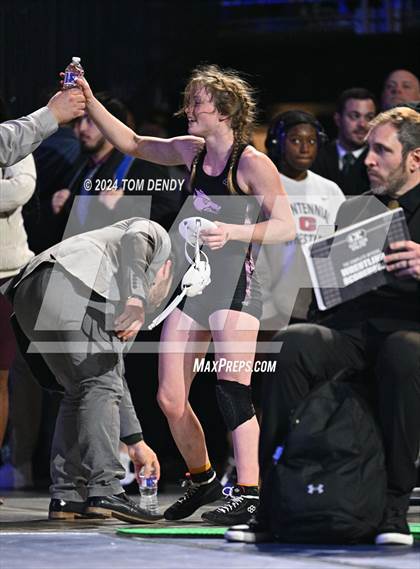 Thumbnail 1 in UIL 5A Championship Finals 100-114lb photogallery.