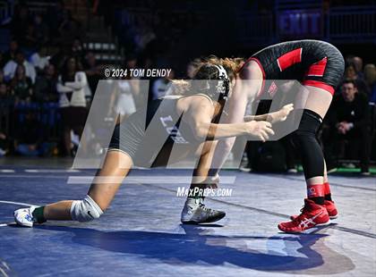 Thumbnail 2 in UIL 5A Championship Finals 100-114lb photogallery.