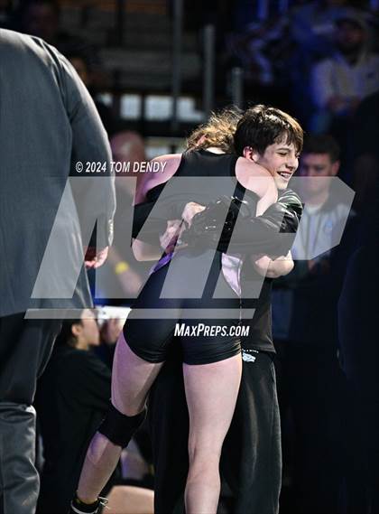Thumbnail 3 in UIL 5A Championship Finals 100-114lb photogallery.
