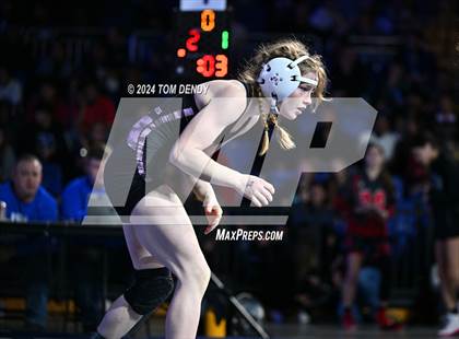 Thumbnail 3 in UIL 5A Championship Finals 100-114lb photogallery.
