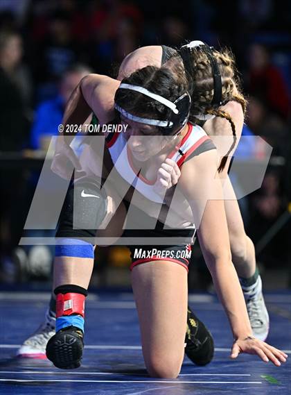 Thumbnail 1 in UIL 5A Championship Finals 100-114lb photogallery.