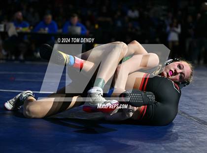 Thumbnail 1 in UIL 5A Championship Finals 100-114lb photogallery.