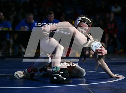 Thumbnail 1 in UIL 5A Championship Finals 100-114lb photogallery.