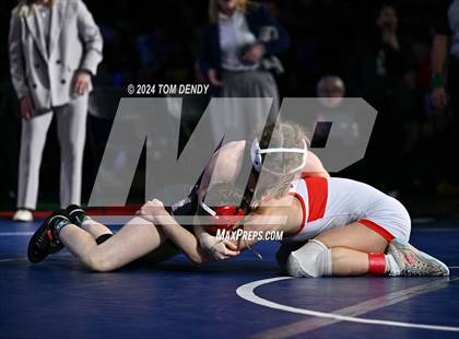 Thumbnail 3 in UIL 5A Championship Finals 100-114lb photogallery.