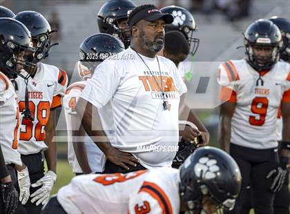 Thumbnail 3 in Jack Britt @ South View photogallery.