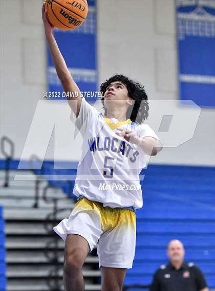 Thumbnail 3 in Roseville vs. Wood (Les Curry Invitational) photogallery.