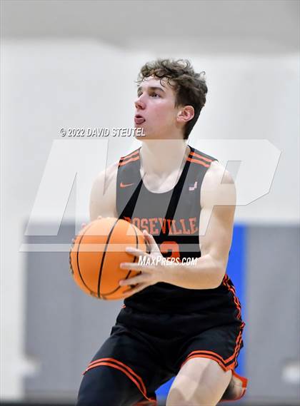 Thumbnail 2 in Roseville vs. Wood (Les Curry Invitational) photogallery.