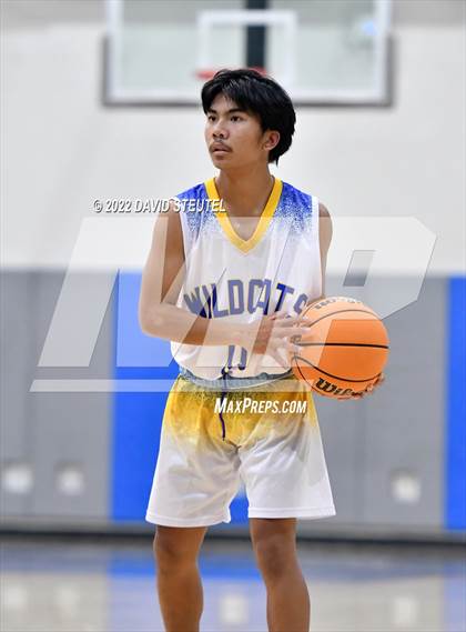 Thumbnail 2 in Roseville vs. Wood (Les Curry Invitational) photogallery.