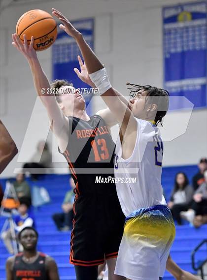 Thumbnail 2 in Roseville vs. Wood (Les Curry Invitational) photogallery.