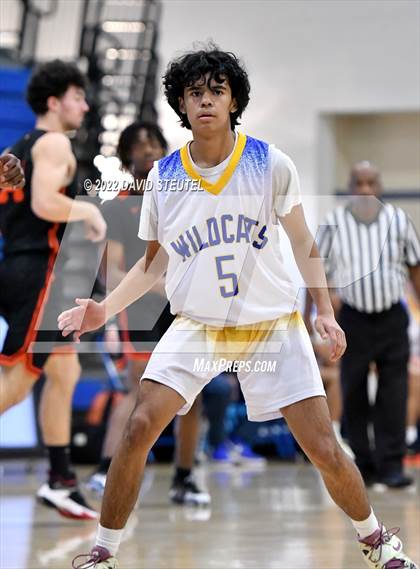 Thumbnail 2 in Roseville vs. Wood (Les Curry Invitational) photogallery.