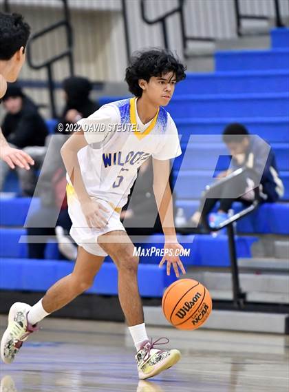 Thumbnail 3 in Roseville vs. Wood (Les Curry Invitational) photogallery.