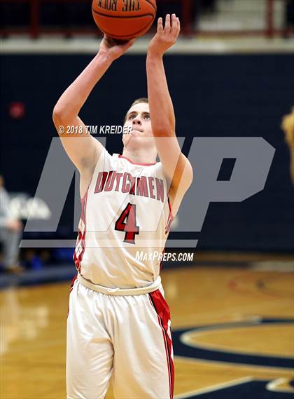 Thumbnail 2 in Annville-Cleona vs. Middletown photogallery.