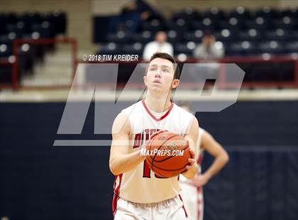Thumbnail 2 in Annville-Cleona vs. Middletown photogallery.
