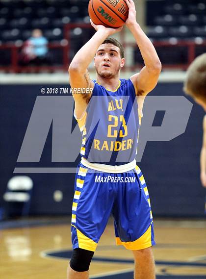 Thumbnail 1 in Annville-Cleona vs. Middletown photogallery.
