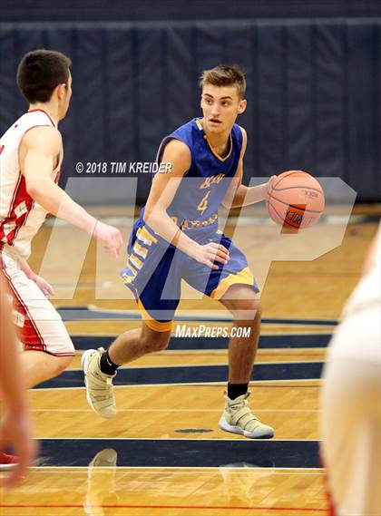 Thumbnail 3 in Annville-Cleona vs. Middletown photogallery.