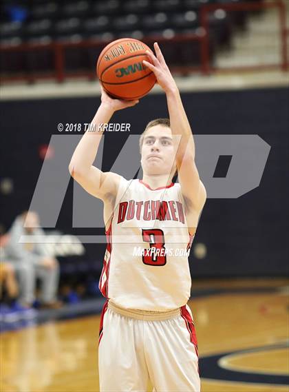 Thumbnail 3 in Annville-Cleona vs. Middletown photogallery.