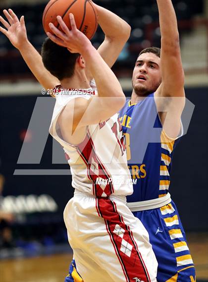 Thumbnail 2 in Annville-Cleona vs. Middletown photogallery.