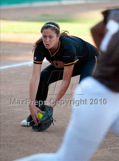 Thumbnail 3 in El Camino vs Torrey Pines (CIF SDS D1 Final) photogallery.