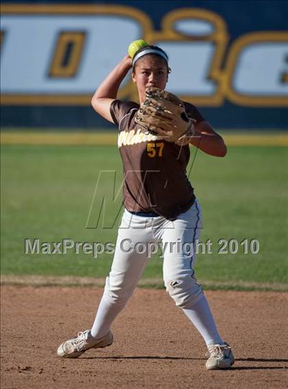 Thumbnail 3 in El Camino vs Torrey Pines (CIF SDS D1 Final) photogallery.