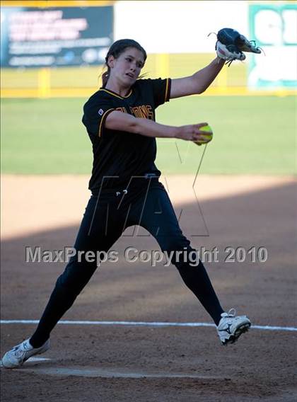 Thumbnail 3 in El Camino vs Torrey Pines (CIF SDS D1 Final) photogallery.