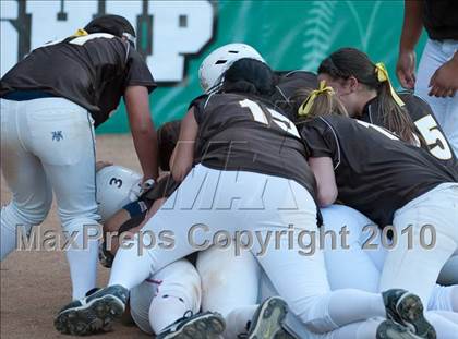 Thumbnail 2 in El Camino vs Torrey Pines (CIF SDS D1 Final) photogallery.