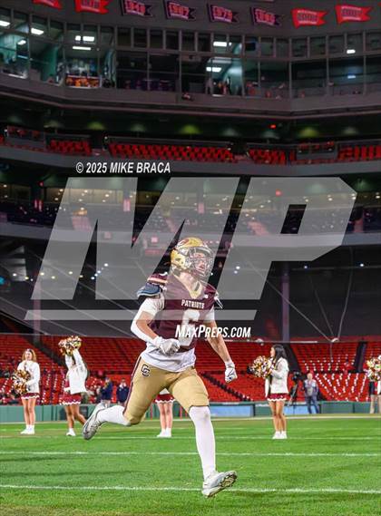 Thumbnail 3 in Lexington vs. Concord-Carlisle (High School Football at Fenway) photogallery.