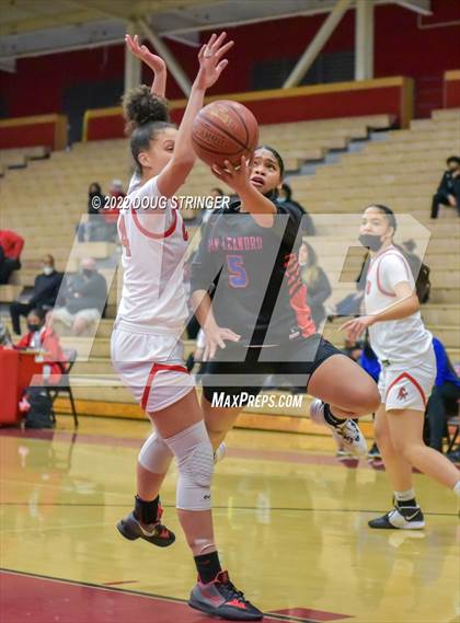 Thumbnail 2 in San Leandro vs James Logan (NCS Division 1 Semi-Finals) photogallery.