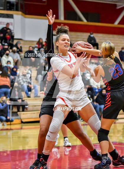 Thumbnail 1 in San Leandro vs James Logan (NCS Division 1 Semi-Finals) photogallery.