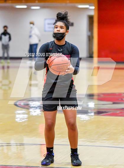 Thumbnail 2 in San Leandro vs James Logan (NCS Division 1 Semi-Finals) photogallery.