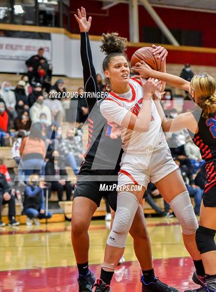 Thumbnail 2 in San Leandro vs James Logan (NCS Division 1 Semi-Finals) photogallery.
