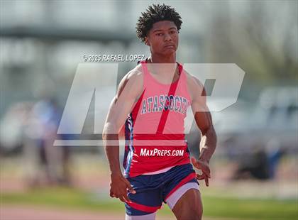 Thumbnail 3 in Panther Relays (100M) photogallery.