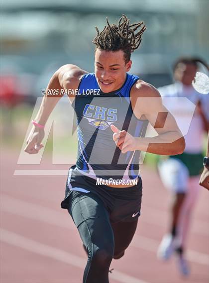 Thumbnail 1 in Panther Relays (100M) photogallery.