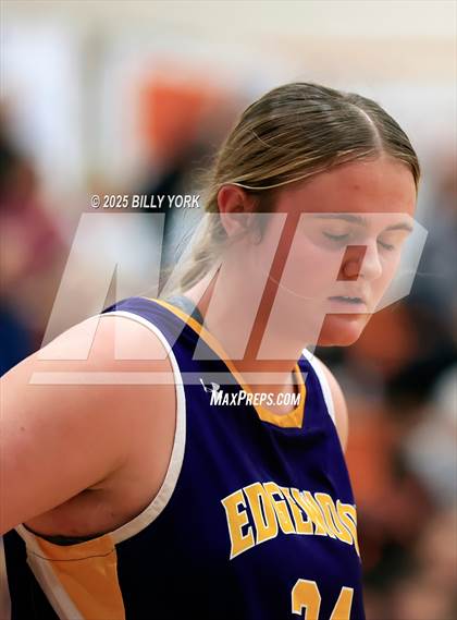 Thumbnail 1 in Grand Saline vs Edgewood photogallery.