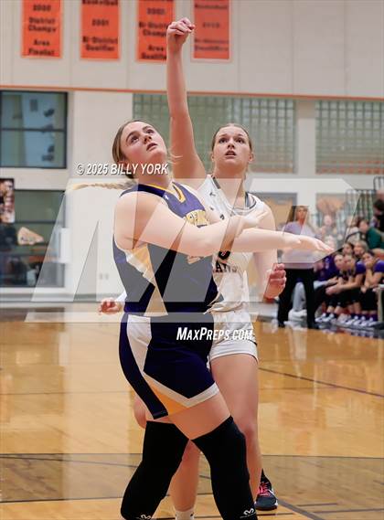Thumbnail 3 in Grand Saline vs Edgewood photogallery.